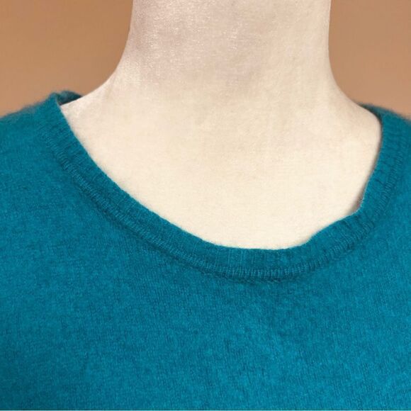 Peck & Peck aqua cashmere sweater. Size Sm - Picture 2 of 4